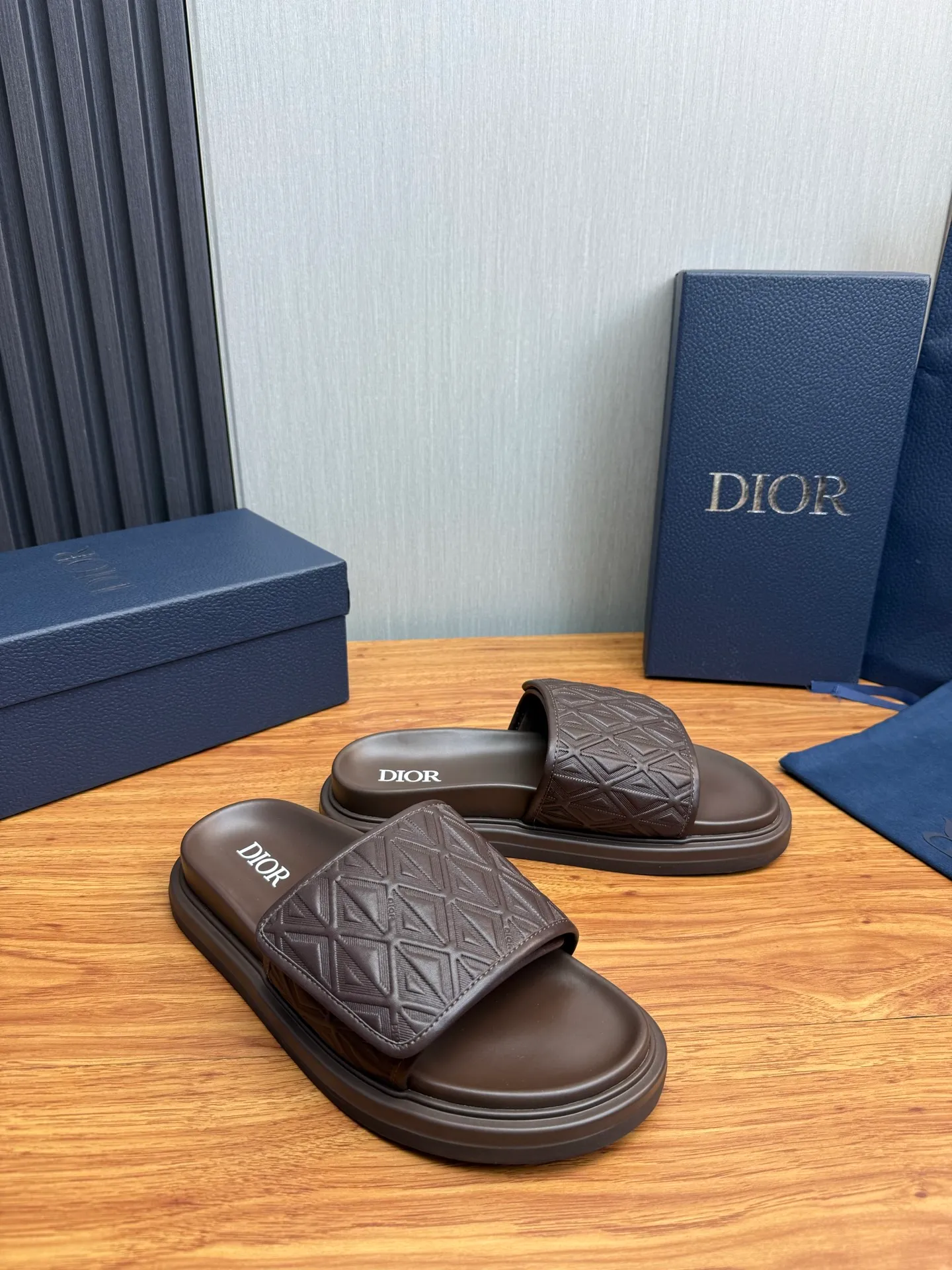 Men's shoes 280💰 Dior. Men's slippers🩴Official website 1:1 production 38-45 yards 45 46 🉑️Customized original material shipped✅
